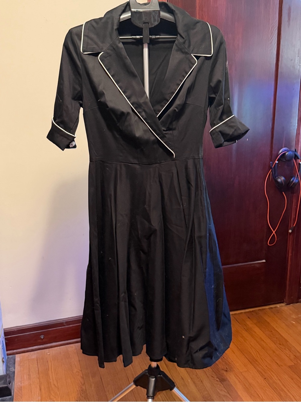 Deadly Dames Haunted Housewife Dress - Black and white
